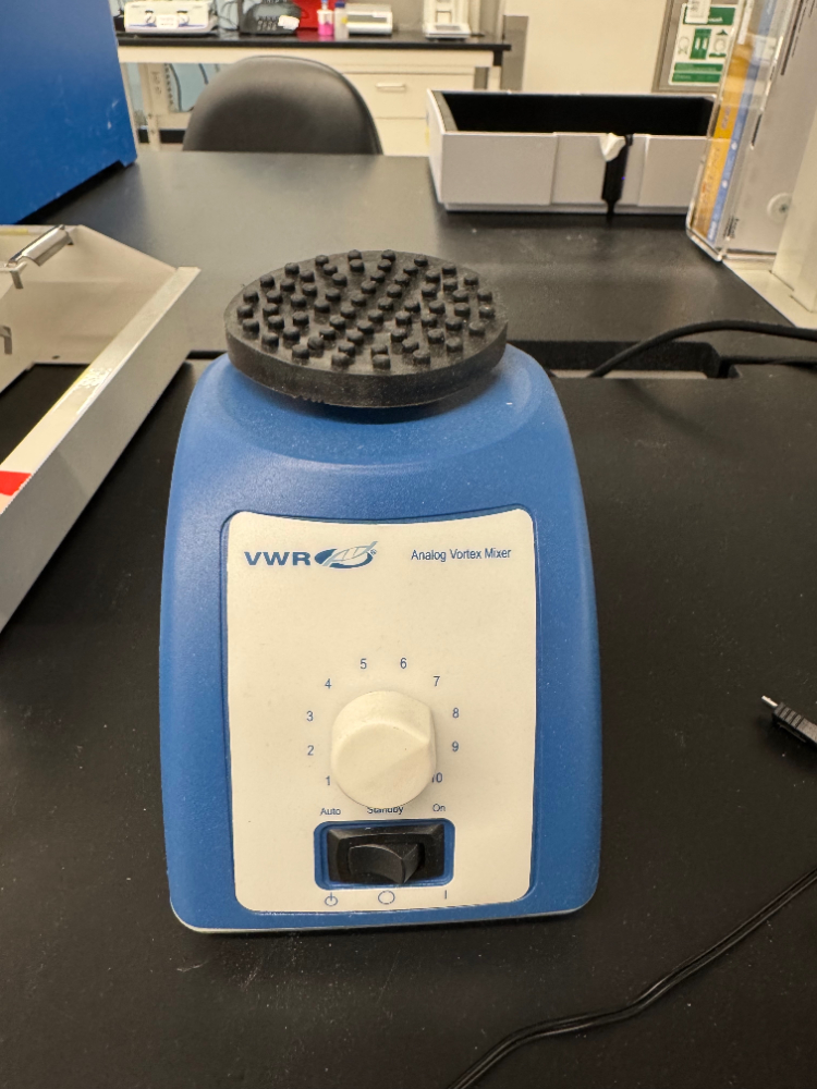 Image of VWr Analog Vortex mixer